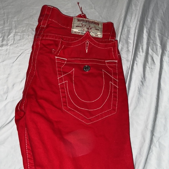 I have a nice pair of true religion Jeans I have never worn before - Picture 2 of 4